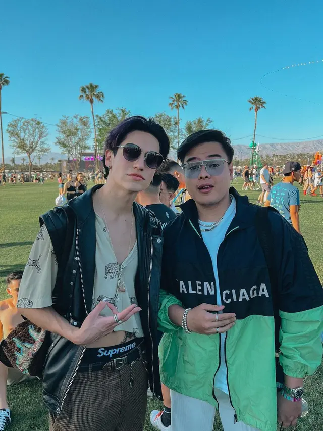 Jeje Soekarno nonton Coachella 2022 di Amerika (Foto: Instagram/@jejesoekarno)