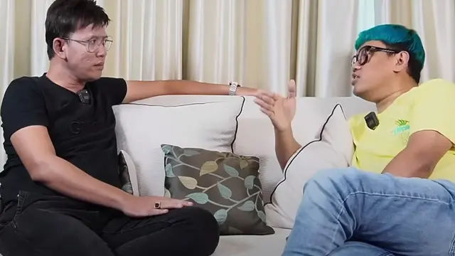 Dyrga Dadali dan Uya Kuya. (Foto: Dok. YouTube Uya Kuya TV)