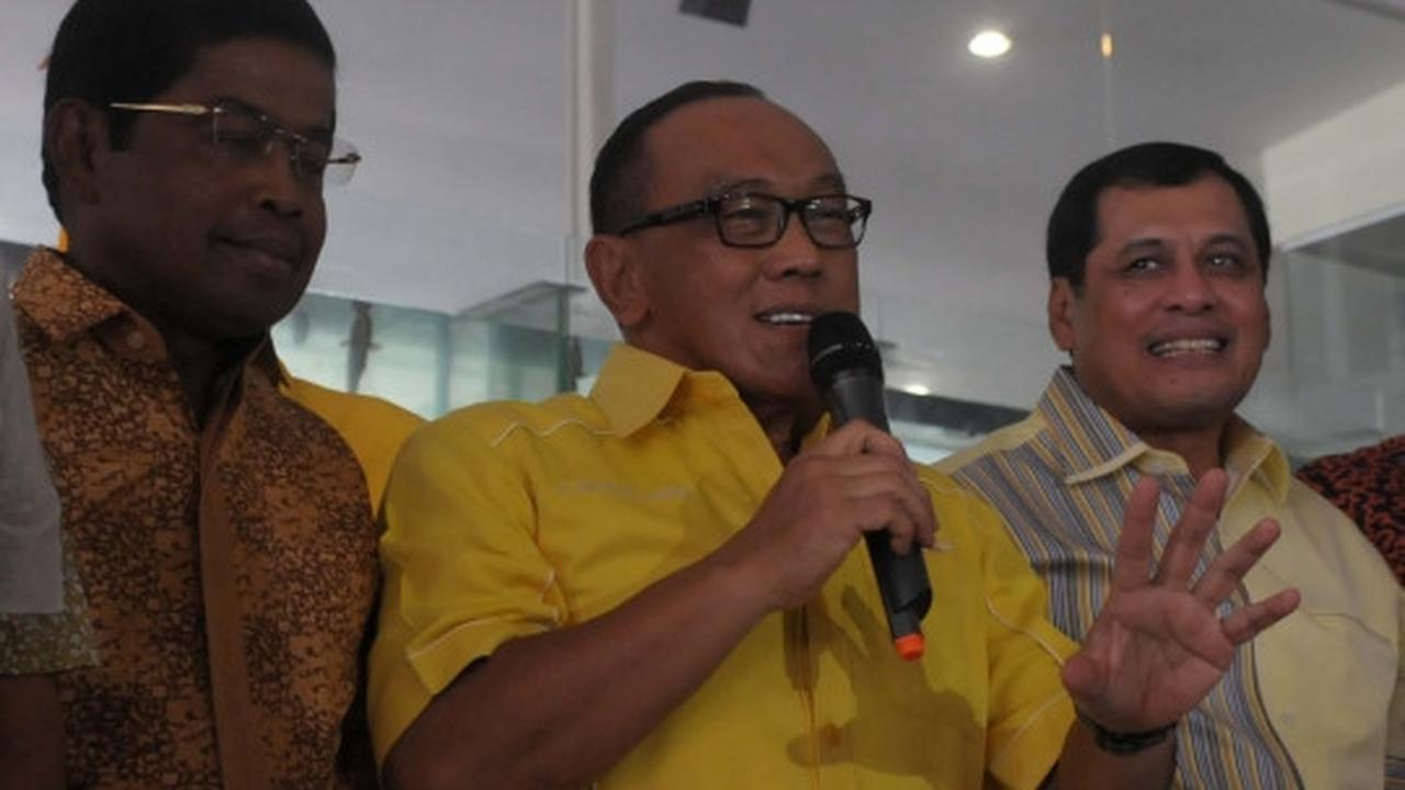 Ekspresi semringah Ical tanggapi putusan MA soal kisruh Golkar
