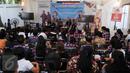  Suasana workshop di Rumah Lembang, Jakarta, Jumat (13/1). Relawan pendukung pasangan calon gubernur DKI Jakarta nomer 2 Ahok-Djarot mengadakan kegiatan workshop dan nonton bareng debat KPUD untuk Cagub Cawagub Jakarta. (Liputan6.com/Gempur M Surya)