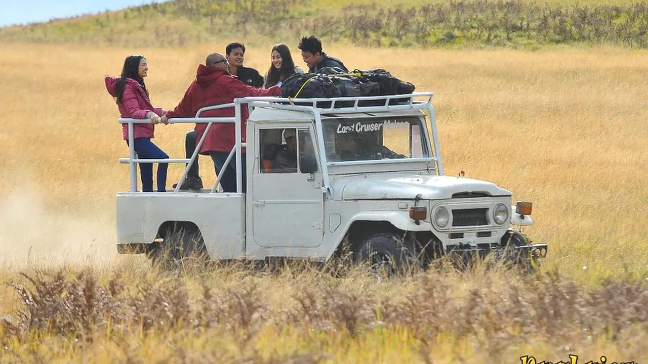 5 CM juga memiliki angka cukup bagus dalam penjualan tiket