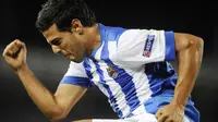 Striker Sociedad Siap Hadapi Van Persie dan Chicharito