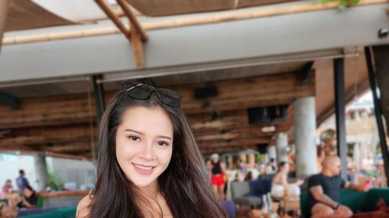 Penampilan Bella Bonita langsung mencuri perhatian netizen. Potret bumil dipuji begitu cantik.<br>