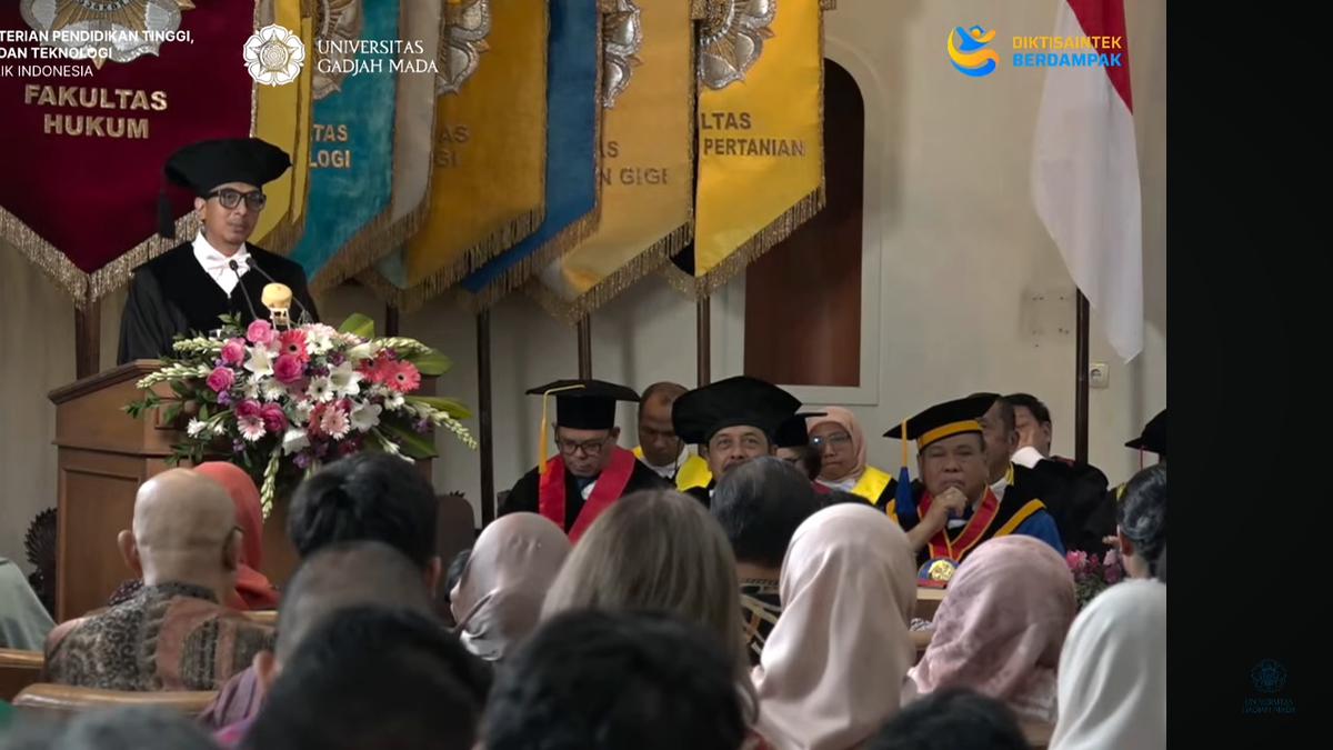 Dikukuhkan Jadi Guru Besar UGM, Zainal Arifin Mochtar Soroti Otoritarianisme di Indonesia