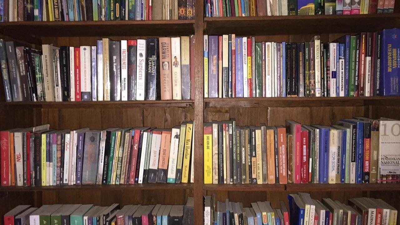 Suka Baca Buku