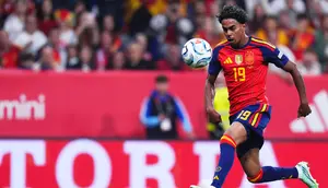 Luis de la Fuente Sebut Lamine Yamal Menuju Status Legenda usai Tampil Gemilang Lawan Ceko