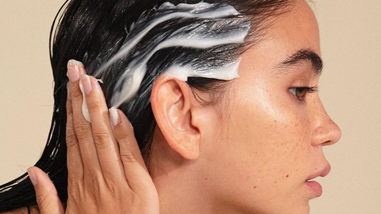 Atasi Kulit Rambut Kering dengan 7 Cara Ini dan Dapatkan Rambut Sehat Alami