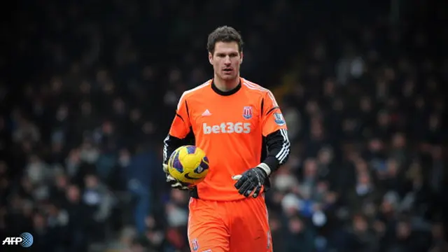 asmir-begovic-130326-logo.jpg