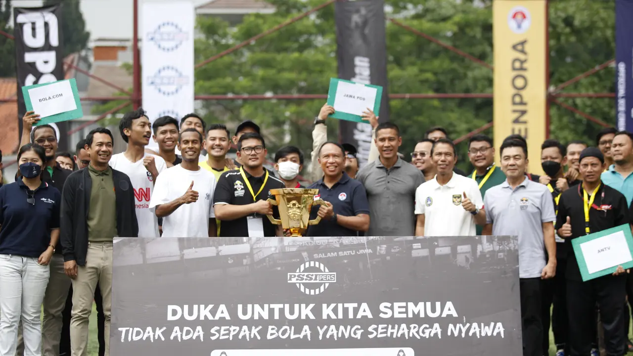 Dibuka Menpora, Peserta Media Cup 2022 Pakai Pita Hitam Hormati Tragedi Kanjuruhan