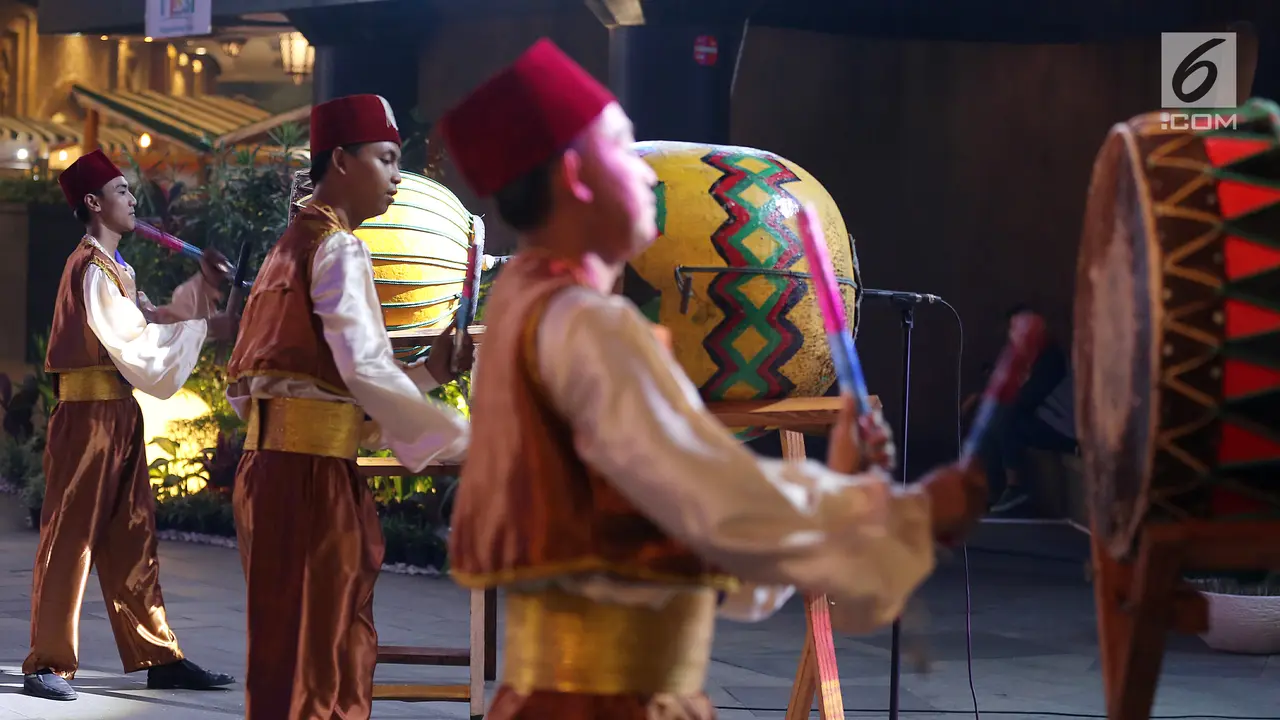 Serunya Ngabuburit Bernuansa Khas Indonesia