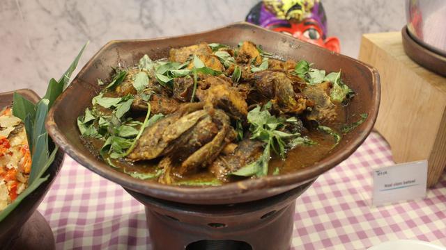 15 Tempat Makan Di Bekasi Dari Yang Legendaris Sampai Yang Kekinian Halaman All Kompas Com