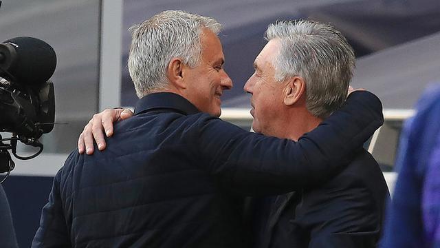 Jose Mourinho Peluk Carlo Ancelotti
