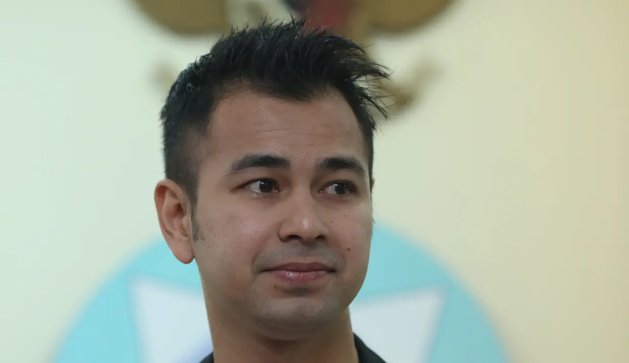 "Saya mengadukan masalah yang saya alami ini ke Dewan Pers. Saya ingin masalah saya cepat clear. Saya tak ingin masalah ini menjadi bola panas, selanjutnya saya akan menyerahkan ke Dewan Pers" kata suami Nagita Slavina ini. (Andy Masela/Bintang.com)