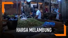 Akibat harga yang melambung tinggi jelang Ramadan, warga Tasikmalaya terpaksa menurunkan daya beli hingga membeli cabe rusak karena harganya lebih murah.
