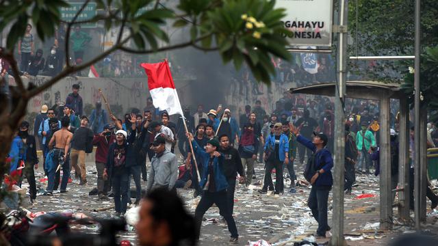 Sisa Sisa Aksi Mahasiswa Di Sekitar Gedung Dpr News Liputan6 Com