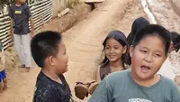 Viral Video Bocah di Kalbar Kritik Jalan Rusak, Sentil Kinerja Pemerintah Daerah