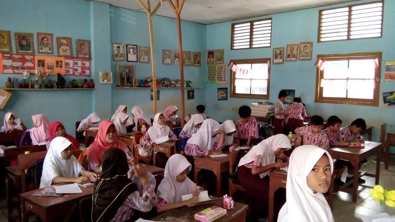 Sekolah rusak