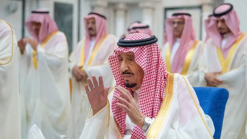 Raja Salman melaksanakan sholat id di hari raya lebaran pada Jumat 21 April 2023.