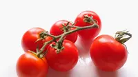 Bingung bagaimana cara mengolah tomat untuk kecantikan? Ini caranya