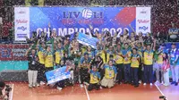 Petrokimia Gresik Pupuk Indonesia berhasil mengalahkan TNI AU dengan skor 3-0 (25-21, 25-23, 25-16) pada laga grand final Livoli Divisi Utama 2023 di GOR Joyoboyo, Kediri, Sabtu (9/12/2023) malam WIB. Hasil itu membuat Petrokimia Gresik meraih titel juara, sekaligus menyudahi penanti selama 18 tahun. (dok. PBVSI)