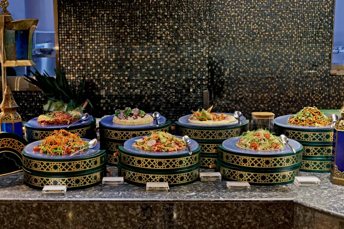 Suasana Berbuka Puasa yang Unik dengan Kuliner Khas Yordania di Ritz-Carlton Mega Kuningan
