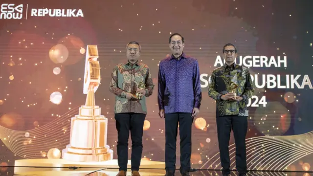 Konsisten dalam Pemberdayaan UMKM, BRI Raih Penghargaan Anugerah ESG Republika 2024