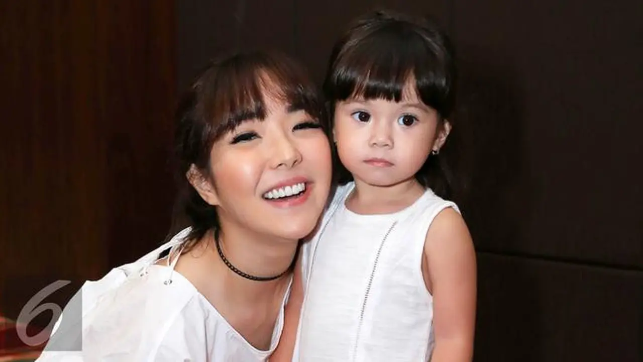 Gisella hingga Nagita, Mama Muda yang Tampil Stylish Layaknya ABG