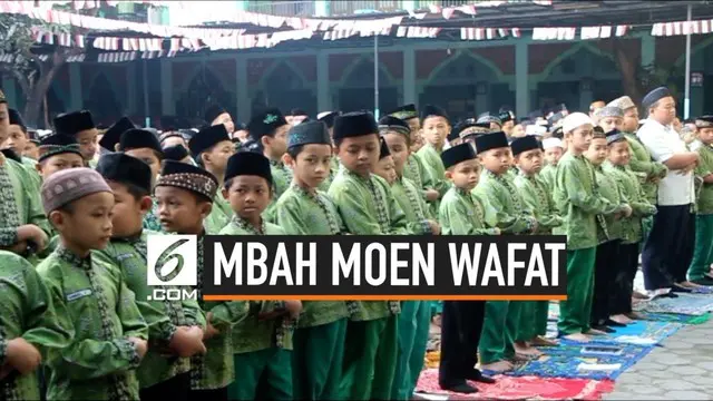 Ratusan siswa madrasah di Mojokerto Jawa Timur gelar salat gaib untuk KH Maimun Zubair yang wafat di Makkah hari Selasa (6/8/2019).