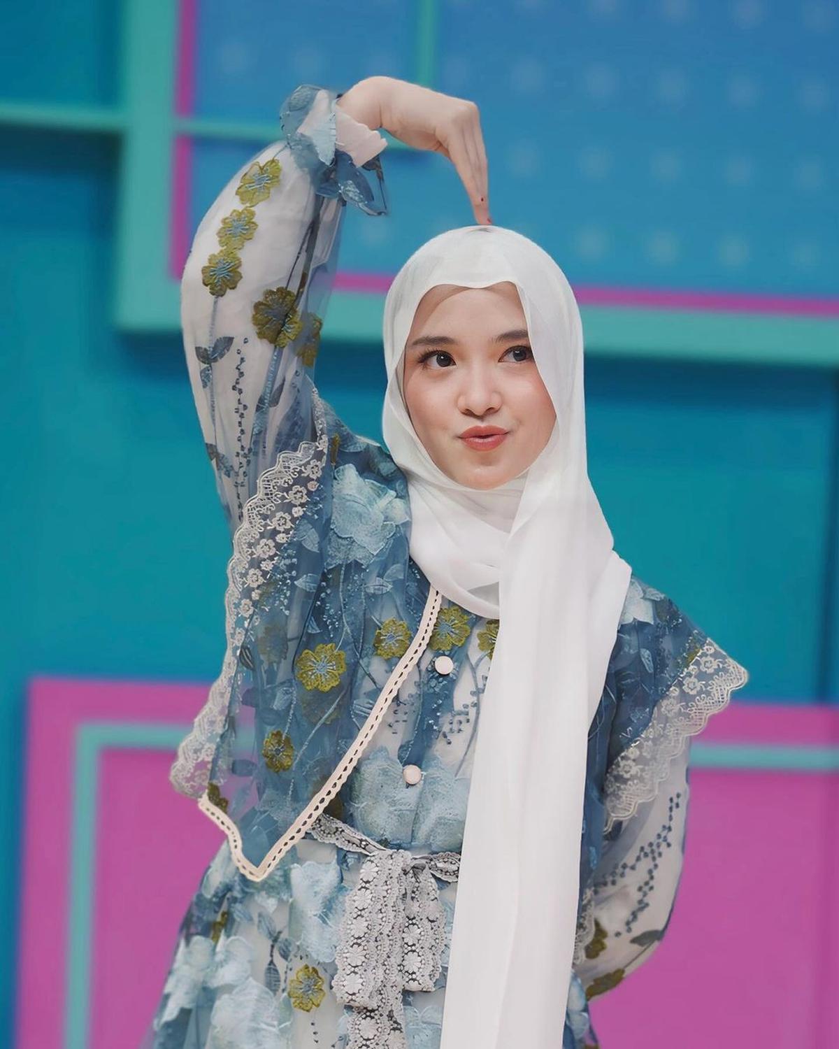 Profil dan Perjalanan Karier Nissa Sabyan, Penyanyi Religi yang Sukses dan Baru Menikah dengan Ayus