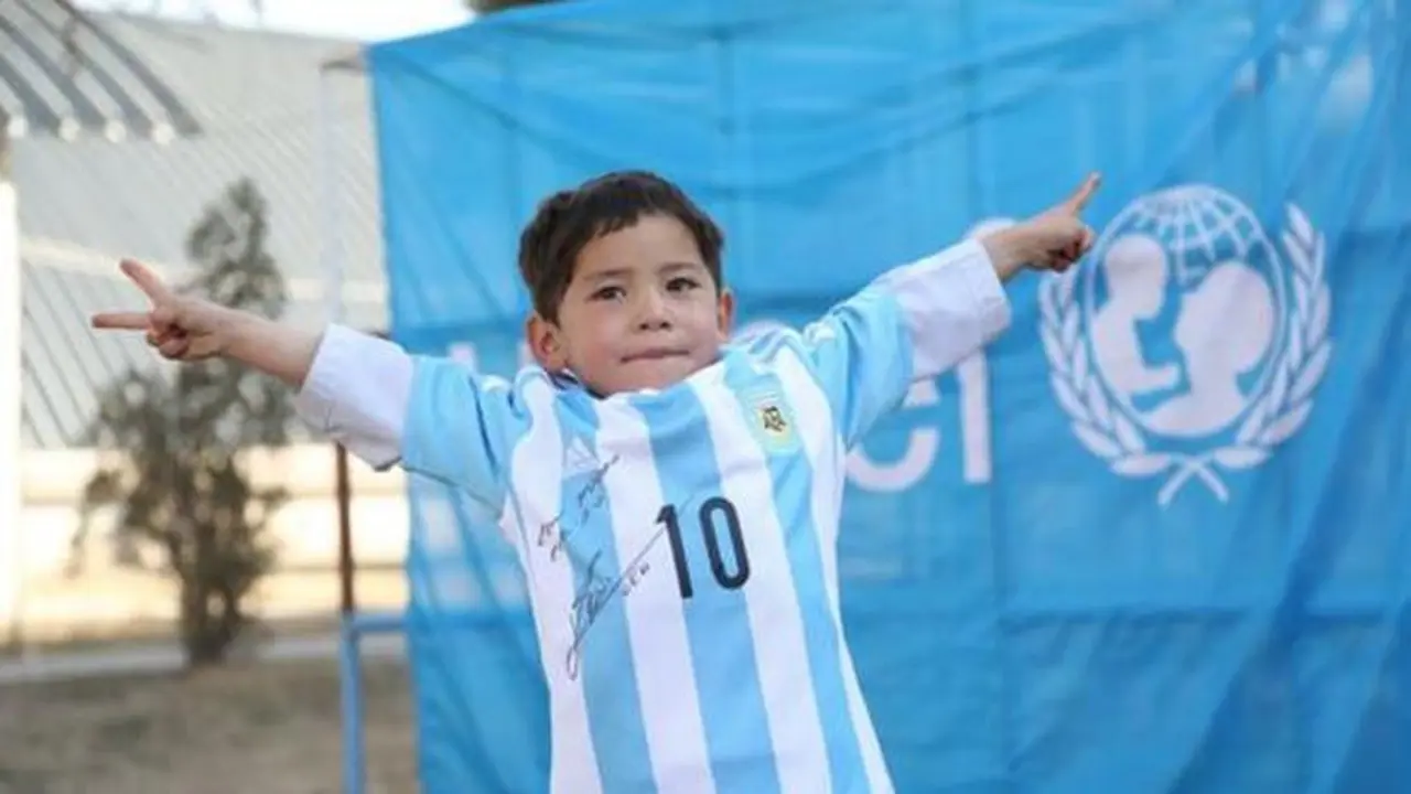 Messi Kantong Kresek