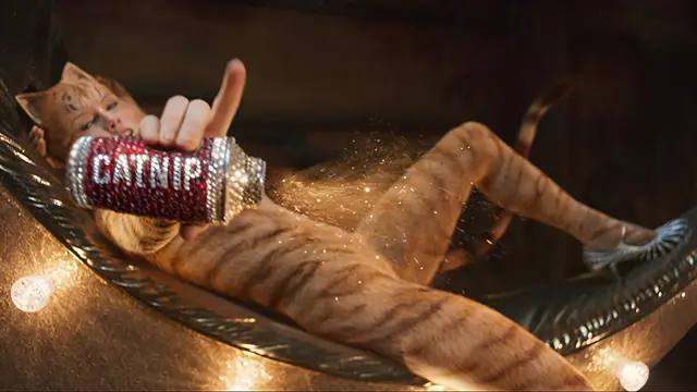 Penampilan Taylor Swift di film Cats. (Foto: Dok. IMDb/ Universal Pictures)