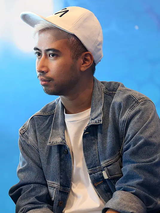 Menganggap para kontestan sebagai adik-adiknya, seringkali ia terbawa perasaan ketika mendapatkan teguran dari salah saatu kontestan yang tidak lolos ke babak selanjutnya. (Nurwahyunan/Bintang.com)