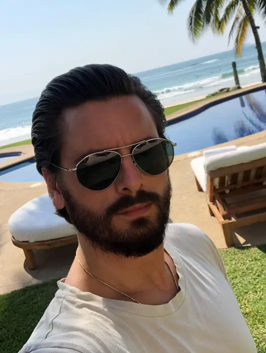 Scott bahkan bersumpah tak melakukan hal apapun pada wnita itu. (instagram/letthelordbewithyou)