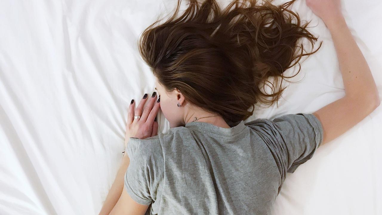 Remaja Tidur Lama Nggak Malas, Justru Kinerja Otaknya Lebih Tajam dan Maksimal! Ini Penjelasannya