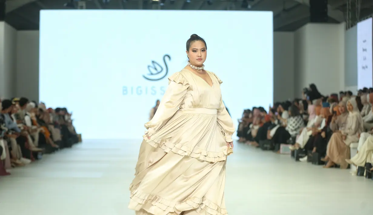 Palet warna yang digunakan beragam. Mulai dari bold hingga lembut seperti putih dan krem. [Dok/Fimela/Adrian Utama P]