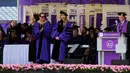 Penyanyi Taylor Swift dianugerahi gelar doktor kehormatan seni rupa pada upacara pembukaan New York University untuk angkatan 2022 di Yankee Stadium, New York, Amerika Serikat, 18 Mei 2022. (Dia Dipasupil/Getty Images/AFP)