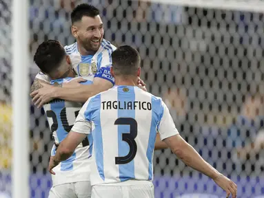 Timnas Argentina sukses mengandaskan perjuangan Kanada pada laga semifinal Copa America 2024 setelah menang dua gol tanpa balas. (AP Photo/Adam Hunger)