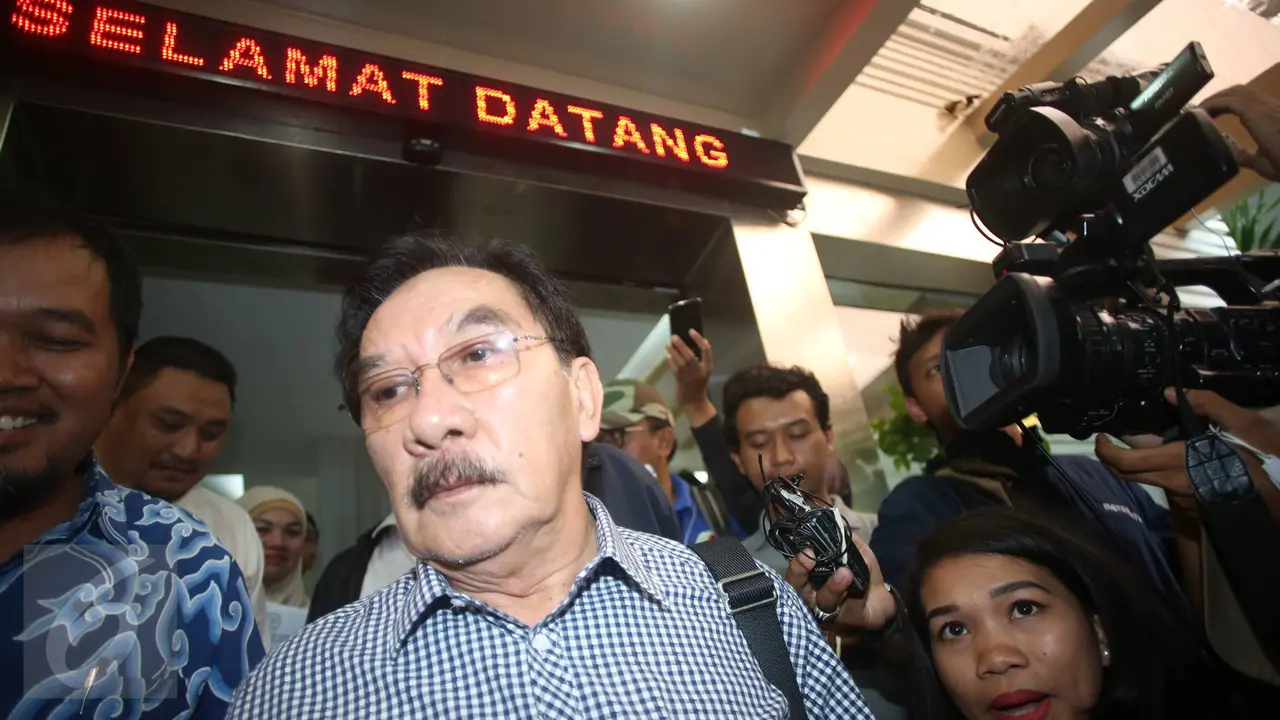 20170201-Antasari Azhar Datangi Polda Metro Jaya-Jakarta