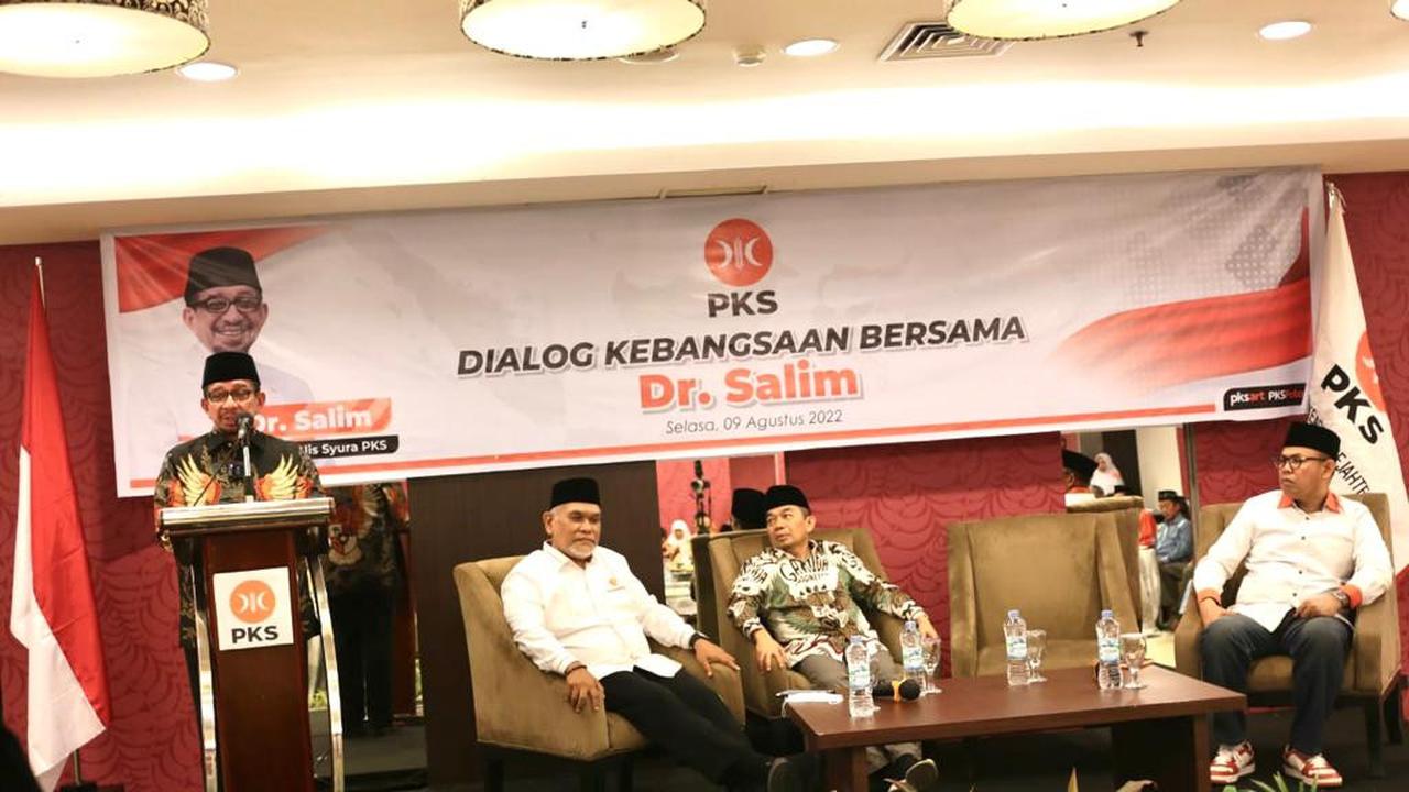 Ketua Majelis Syura PKS Dr Salim Segaf Aljufri gelar dialog kebangsaan di Makassar, Sulsel.