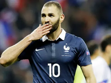 Ujung tombak Real Madrid, Karim Benzema,  akhirnya kembali ke timnas Prancis. Sang pelatih Didier Deschamp menyertakan Benzema bersama 26 pemain untuk bertarung di Euro 2020. (AFP/Valery Hache)