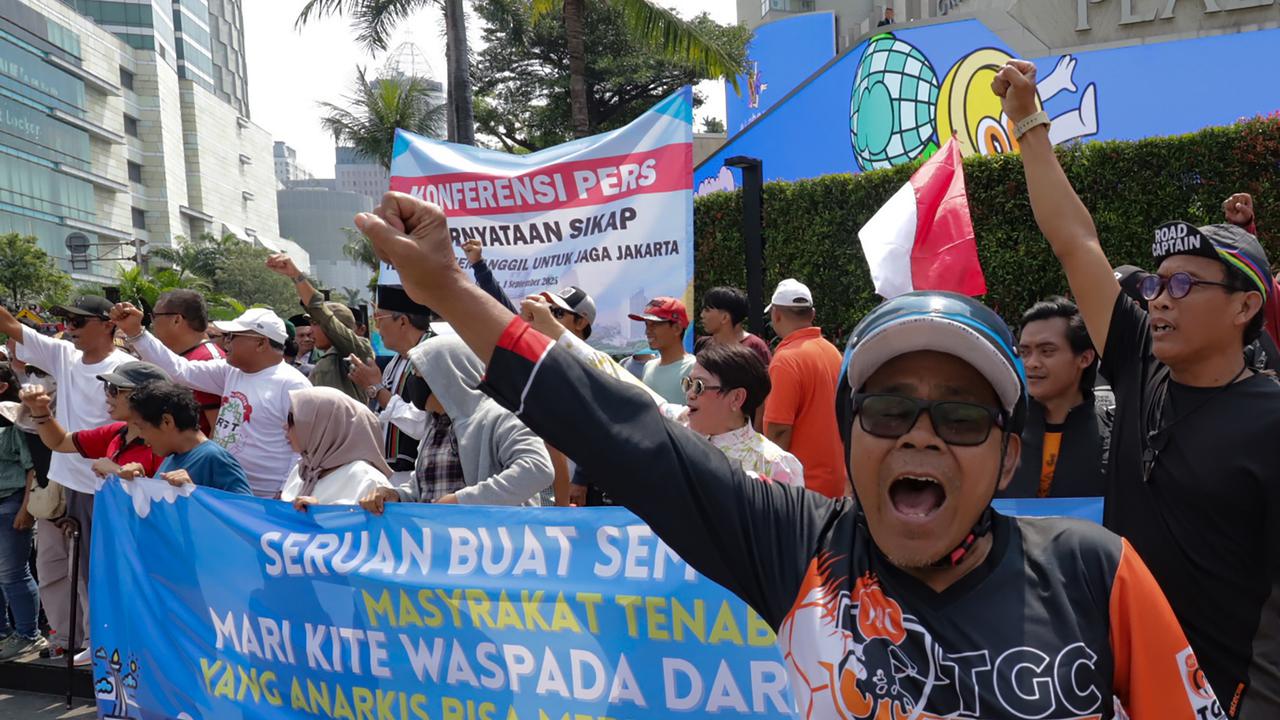 FOTO: Warga Tanah Abang Gelar Deklarasi Damai, Tegaskan Tolak Anarkisme di Jakarta