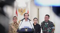Jokowi memastikan 10 anak buah kapal WNI yang disandera kelompok Abu Sayyaf di Filipina saat ini sudah dibebaskan dan dalam kondisi baik. (Biro Pers Istana) Set