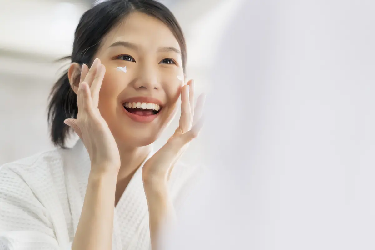 5 Kandungan Skincare yang Bisa Bikin Wajahmu Lebih Cerah dalam Seminggu - 1