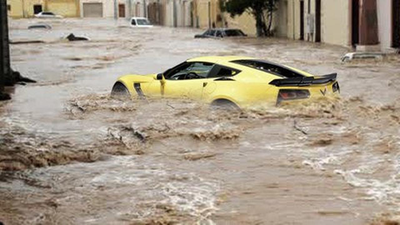 Intip ketangguhan Corvette saat terjang banjir, super keren!