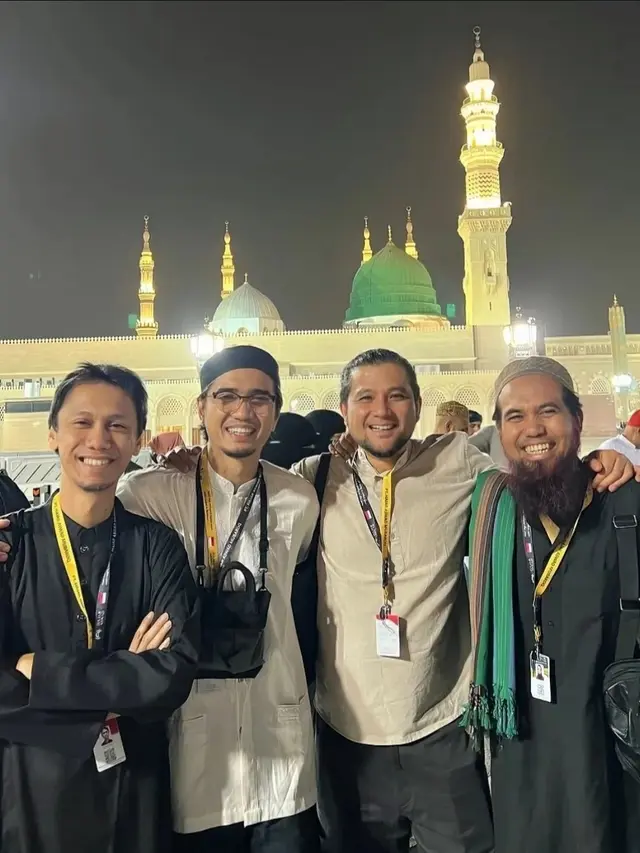 Sheila On 7 Umrah