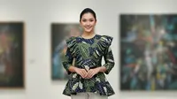 9 Model Atasan Batik Motif Daun Kekinian, Pilihan Fashion Modern dan Elegan