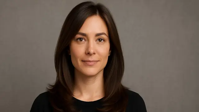 7 Model Rambut Layer Panjang untuk Ibu Muda, Bikin Tampilan Fresh dan Stylish