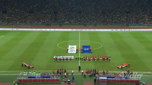 Berita video lagu Indonesia Raya yang dikumandangkan jelang laga semifinal Malaysia melawan Timnas Indonesia U-22 pada SEA Games 2017.