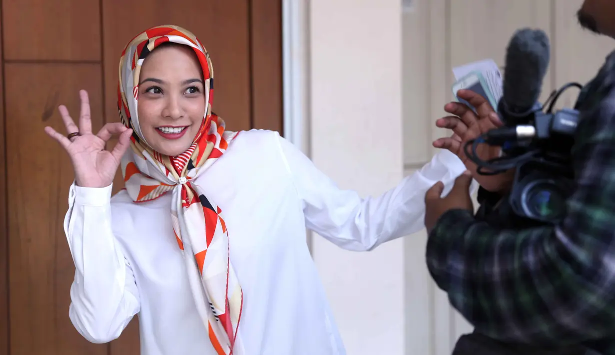 Saat ditemui kediamannya Komplek DPR RI Kalibata, Rabu (19/4), Rachel berharap Jakarta menjadi kota yang ramah, baik dari infrastruktur maupun sumber daya manusianya. (Nurwahyunan/Bintang.com)