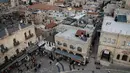 Pemandangan kota tua Yerusalem pada hari Selasa, 5 Desember 2017. Donald Trump juga akan memerintahkan pemindahan kedutaan besar Amerika Serikat dari Tel Aviv ke Yerusalem. (AP Photo / Oded Balilty)